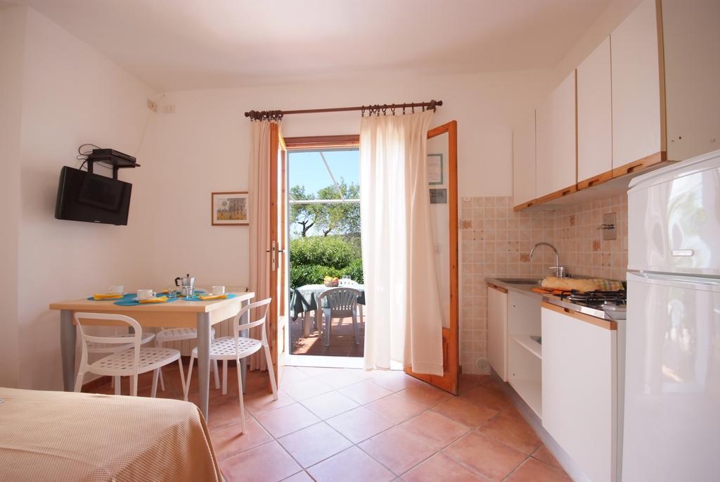 Casa Vacanze Dino Apartment Каполивери Екстериор снимка