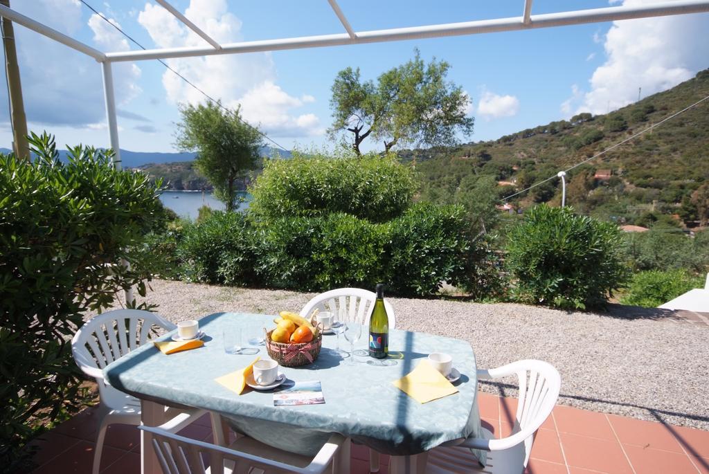 Casa Vacanze Dino Apartment Каполивери Екстериор снимка