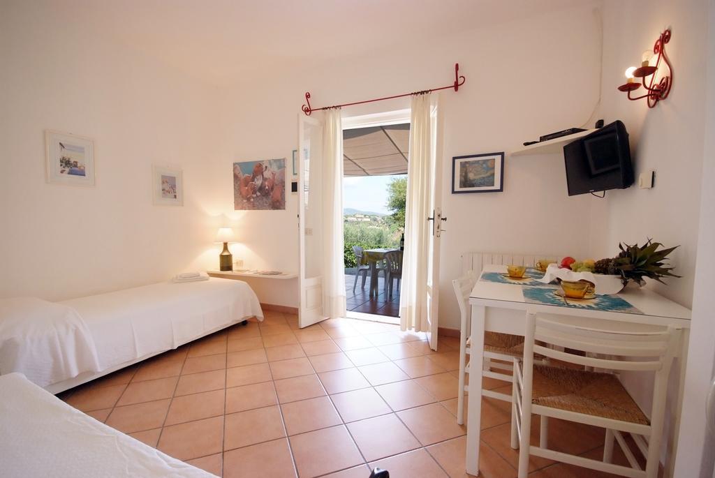 Casa Vacanze Dino Apartment Каполивери Екстериор снимка