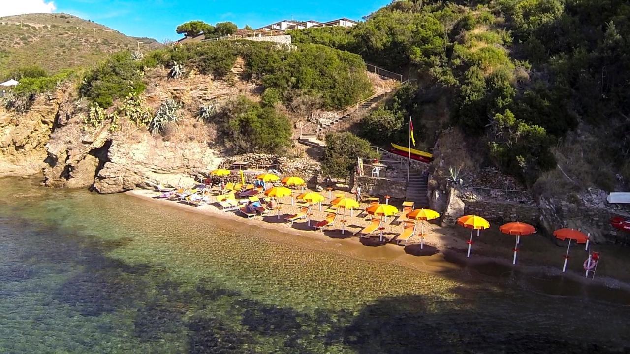Casa Vacanze Dino Apartment Каполивери Екстериор снимка